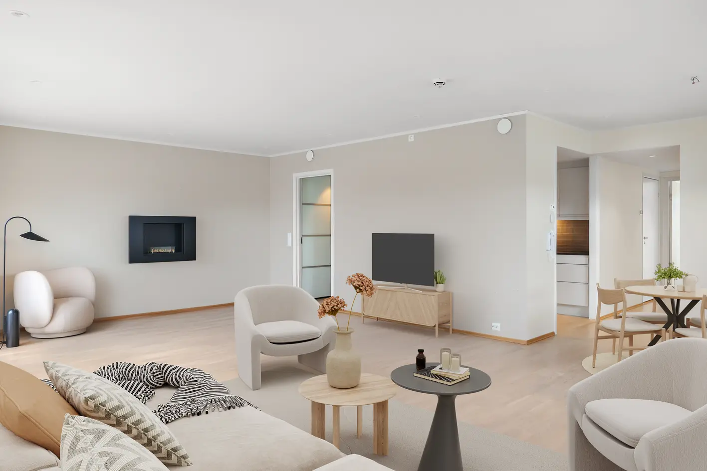 Moderne 3-roms endeleilighet fra 2016 med to balkonger og stor garasjeplass | Heis | Sentralt i Bossekop photo 3
