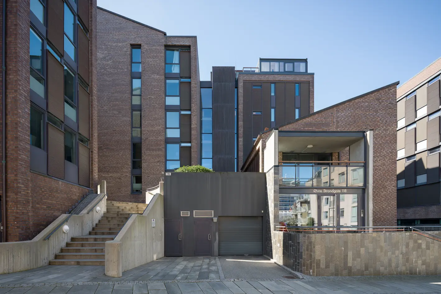 Unikt townhouse med rammetillatelse for ombygging til privatbolig. To garasjeplasser, utsøkt beliggenhet.  photo 3