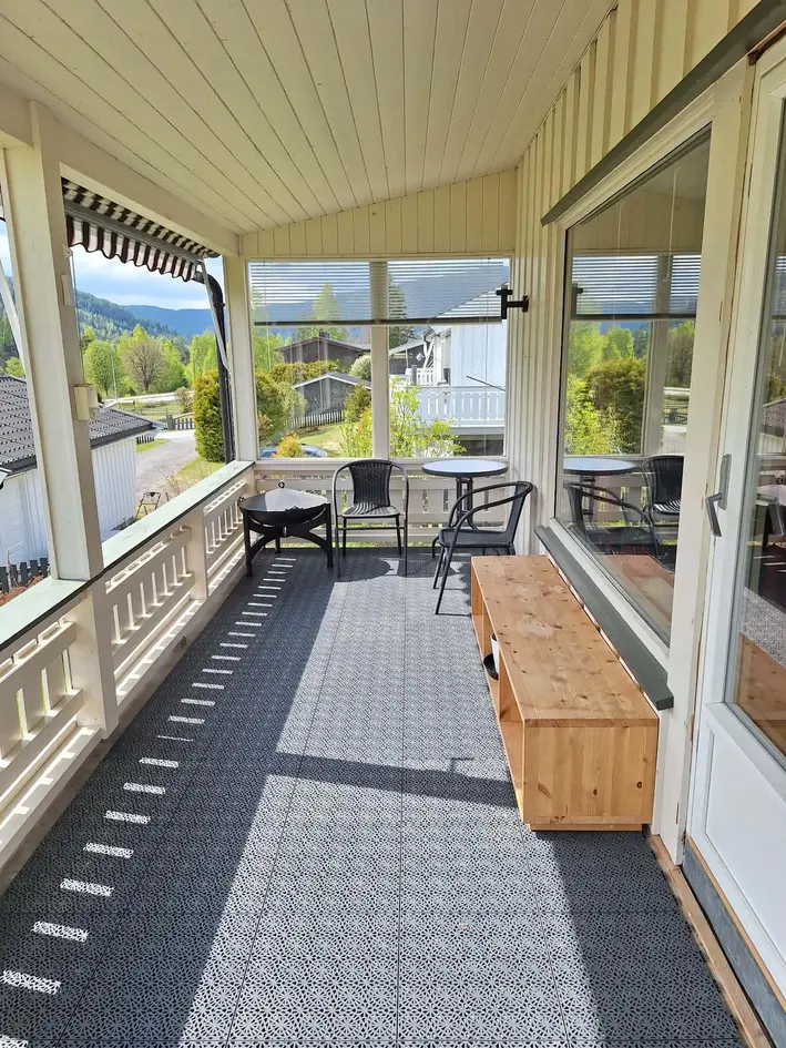 Koselig enebolig på flott opparbeidet tomt! Gode solforhold - Fin planløsning - Garasje. photo 4