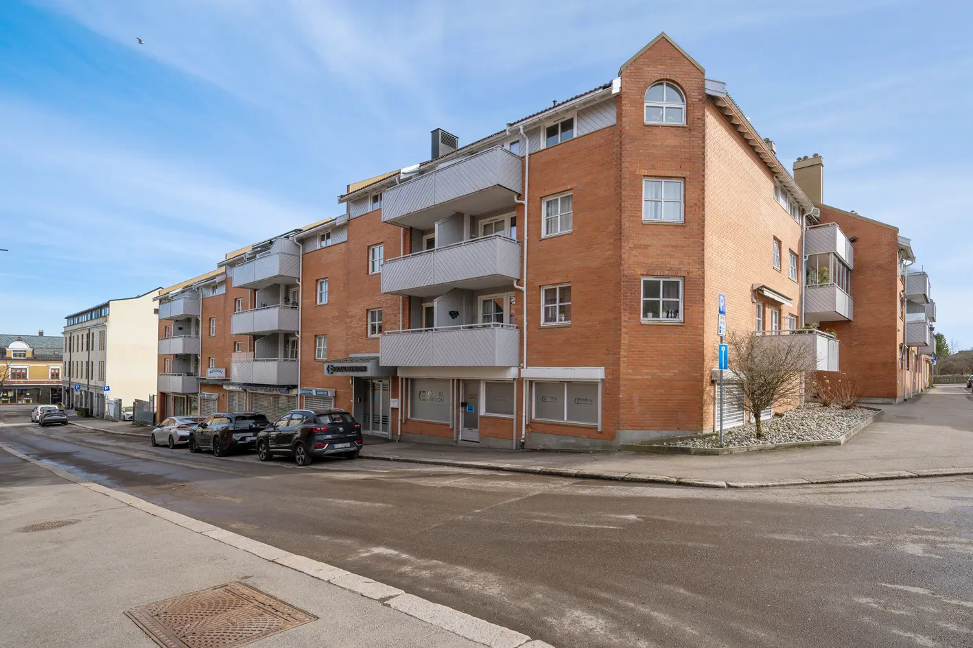 Lys og innholdsrik 3-roms selveierleilighet i sentrum av Horten | 2 balkonger | Garasjeplass photo 3