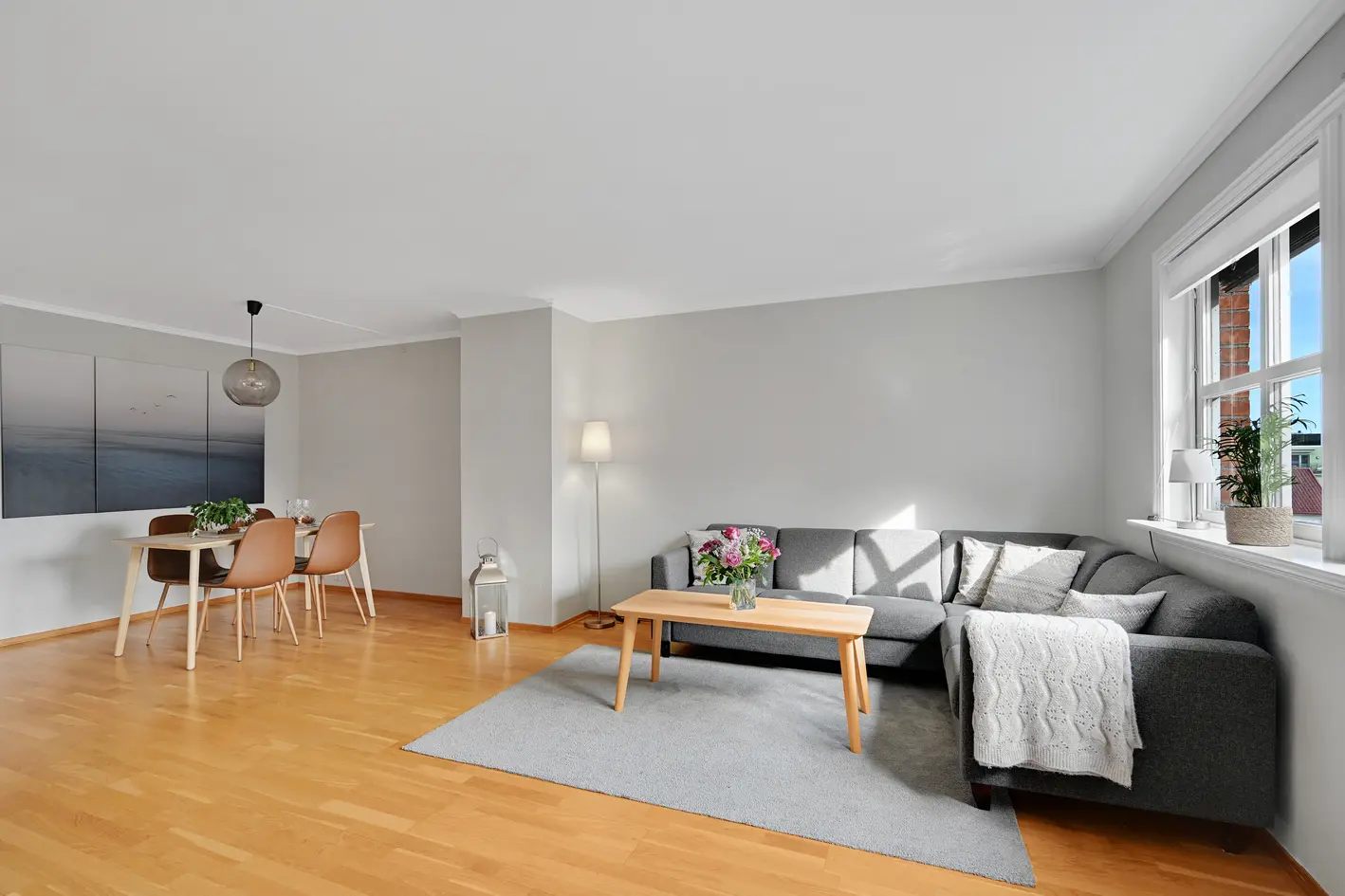 Lys og innholdsrik 3-roms selveierleilighet i sentrum av Horten | 2 balkonger | Garasjeplass photo 2