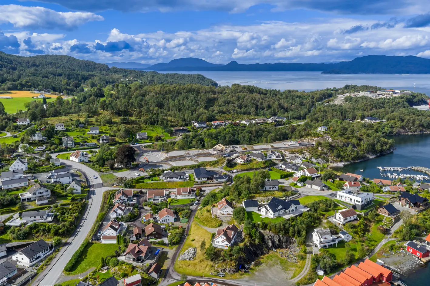 14 solrike tomter nær Skånevik sentrum – nær sjøen | Ta kontakt for tomtebefaring. photo 3