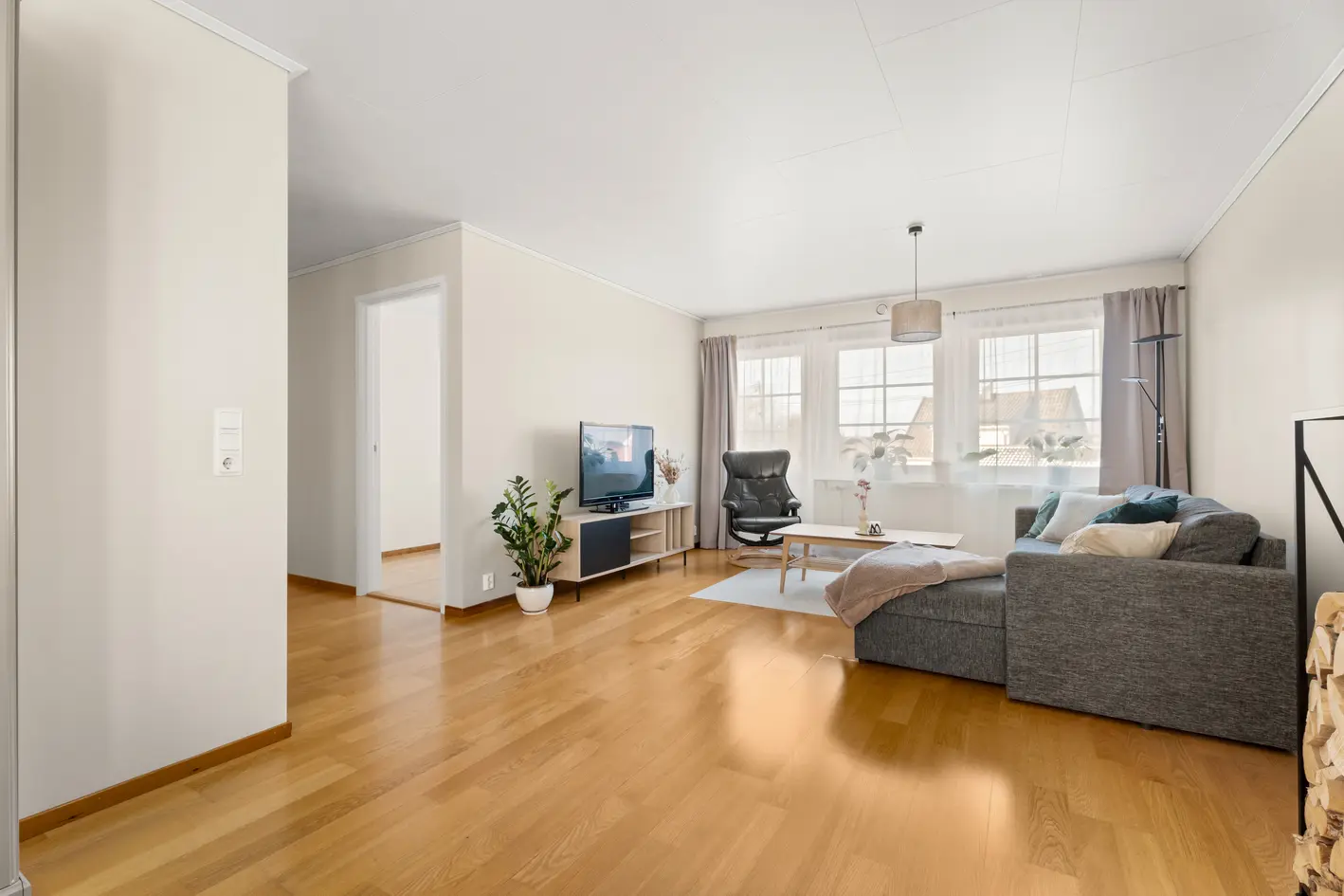 Enebolig med alt på ett plan | 3 sov | Pene opparbeidede uteområder | Sentralt mellom byene i et barnevennlig område!  photo 5