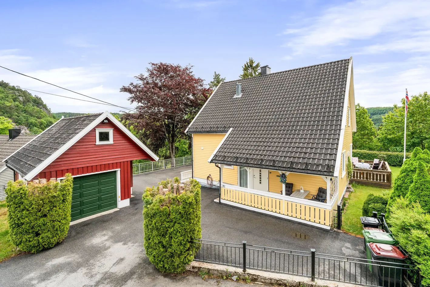 Mosby | innholdsrik enebolig (opprinnelig tomannsbolig) | Solrik | Garasje og uthus | Barnevennlig | Stor selveiet tomt - Bilde 3