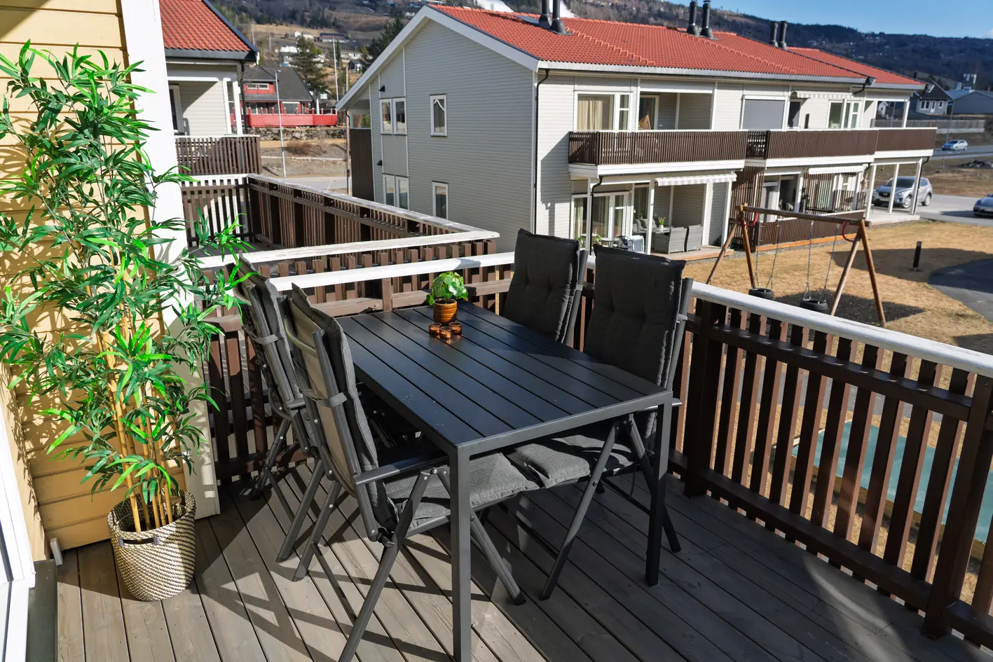 Lettstelt selveierleilighet - gunstig avst. til Universitetet - 2 soverom, balkong og bilplass i carportanlegg. photo 2