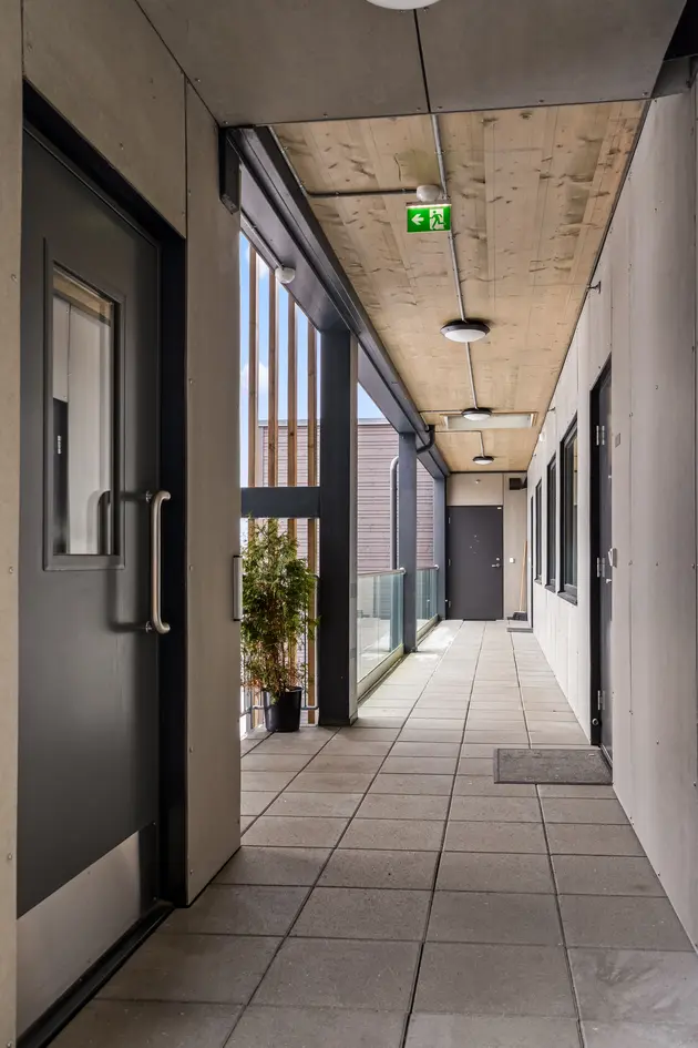 Pen andelsleilighet fra 2022 med innglasset balkong, carport og sportsbod. Toppetasje. IN-ordning photo 5