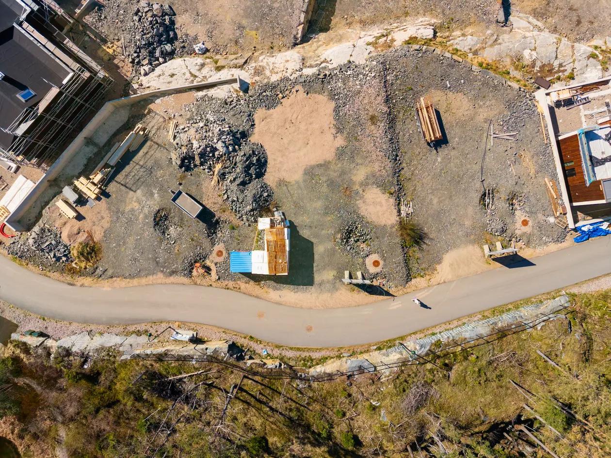 Langenes/Søgne - boligtomt med sjøutsikt og gode solforhold - grovplanert og byggeklar photo 5