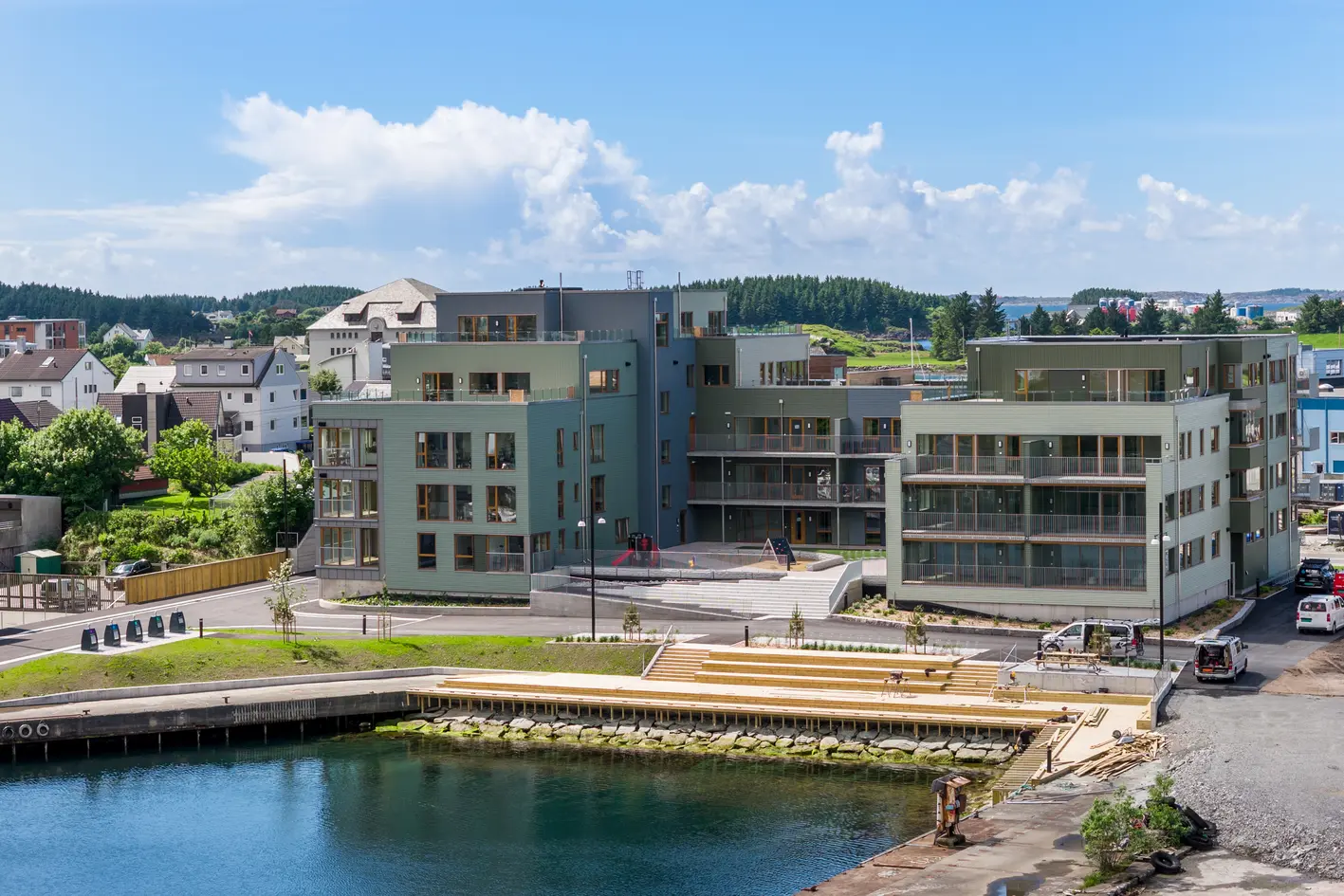 Lekker og ny leilighet i 2. etasje med innglasset balkong på 13,2 m2 - Vannbåren gulvvarme