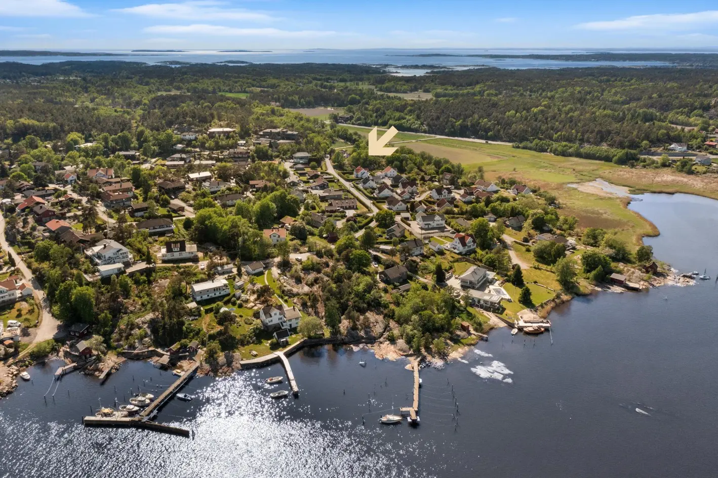 Arkitekttegnet familievilla på attraktive Kråkerøy| 223kvm| 4-5 soverom| Solrik tomt photo 4