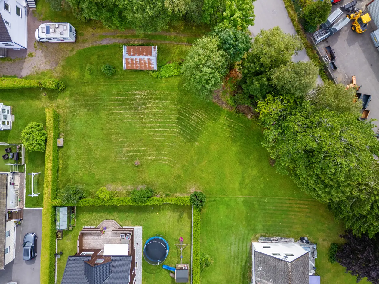 Attraktiv tomt uten byggeklausul på Sem - Tilbaketrukket & rolig område - Blindvei photo 2