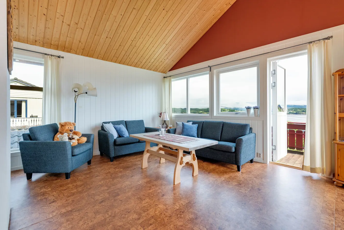 Hus – hjelmås - Flere