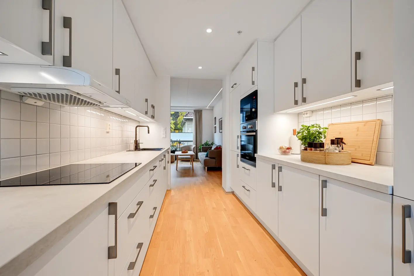 Apartament 3 camere, 64 m²