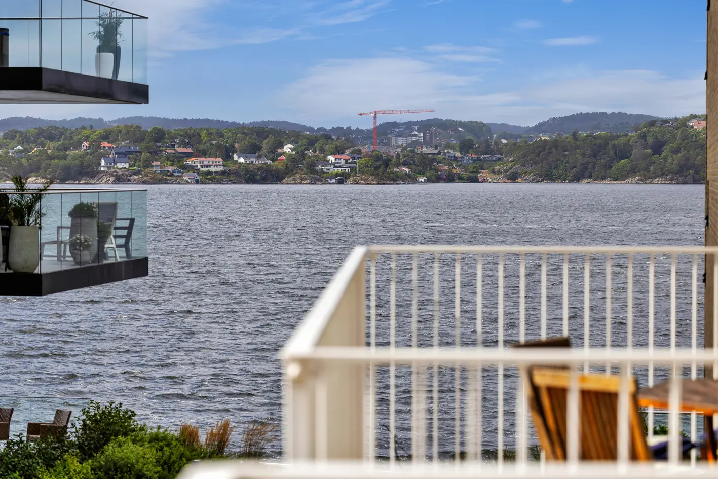 Lekker 2- roms selveierleilighet fra 2020 med fin sjøutsikt fra balkong -  Heis - Solrikt! photo 2