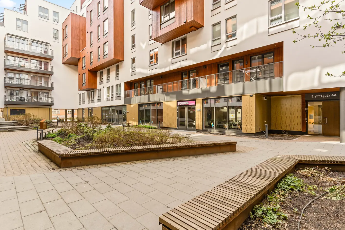 Moderne og innbydende 4-roms fra 2022 med sydvendt balkong! Svært god planløsning - Vannbåren gulvvarme - Garasjeleie* photo 2