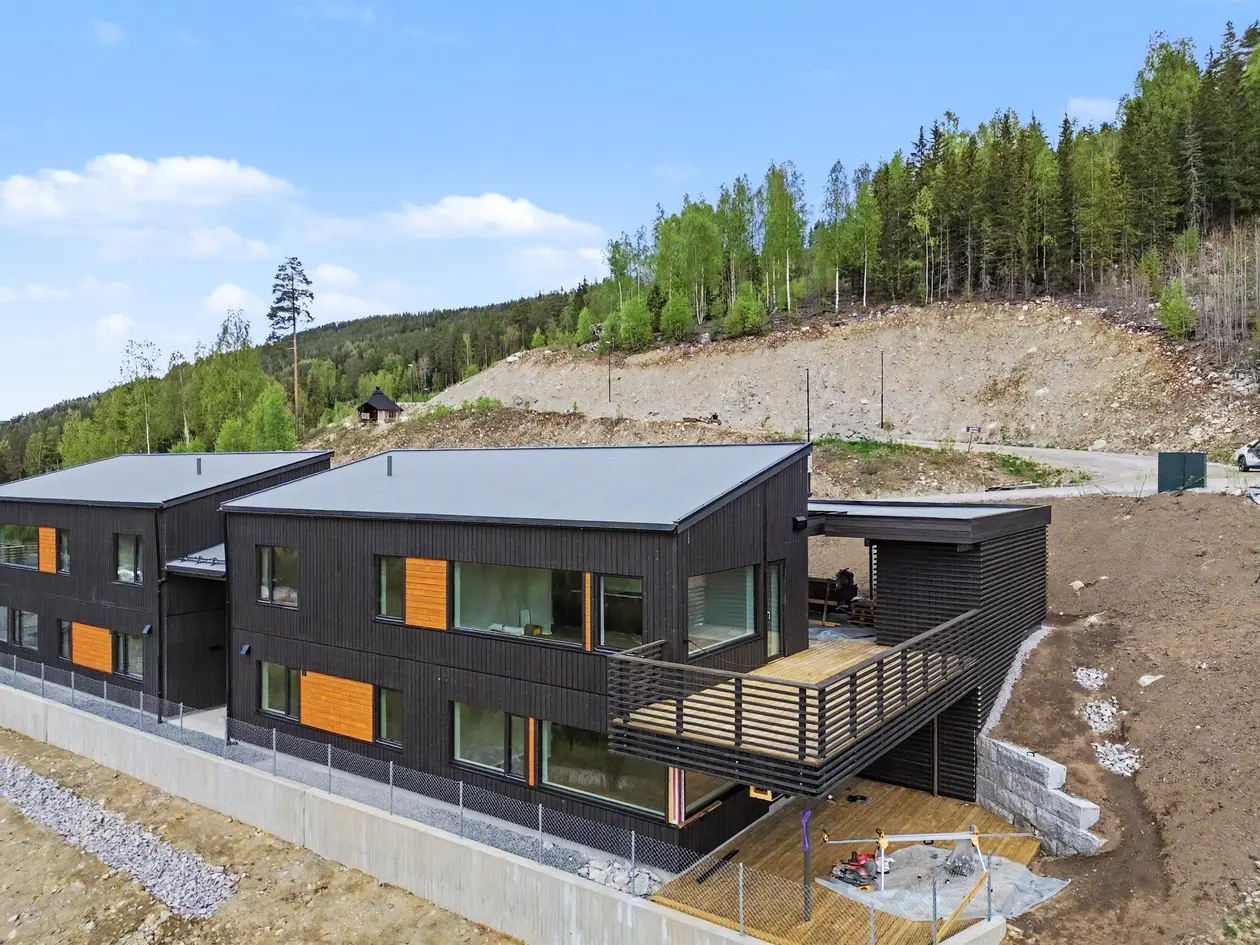 3 AV 4 SOLGT! Siste leilighet – innflytningsklar 3-roms med flott utsikt og gode solforhold photo 3