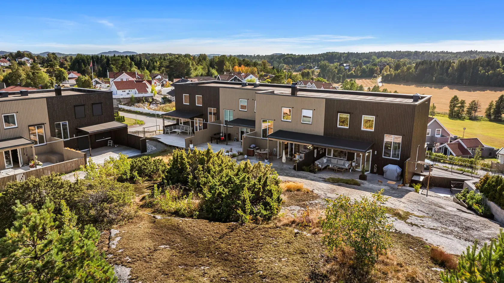 Solrik bolig fra 2023 med vannbåren varme, 3 soverom, 2 bad og romslig garasje. IN lån (fellesgjeld kan nedbetales) photo 3