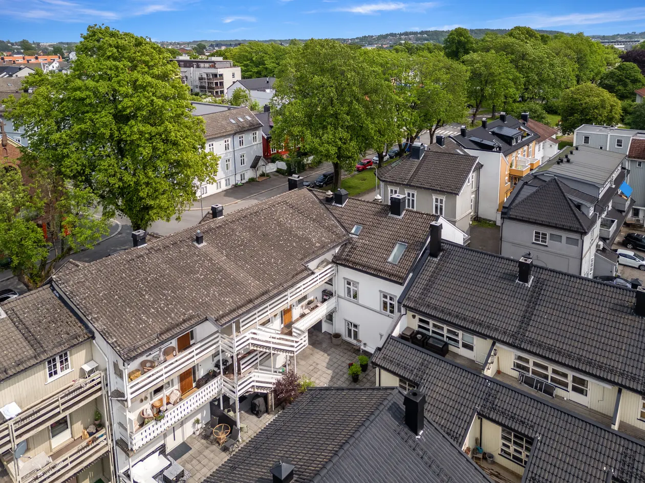Oppgradert (2021) & pen 3-romsleilighet i 2.etg. m/garasjeplass & lader | MIdt i byen | Bo lettstelt og enkelt! photo 5