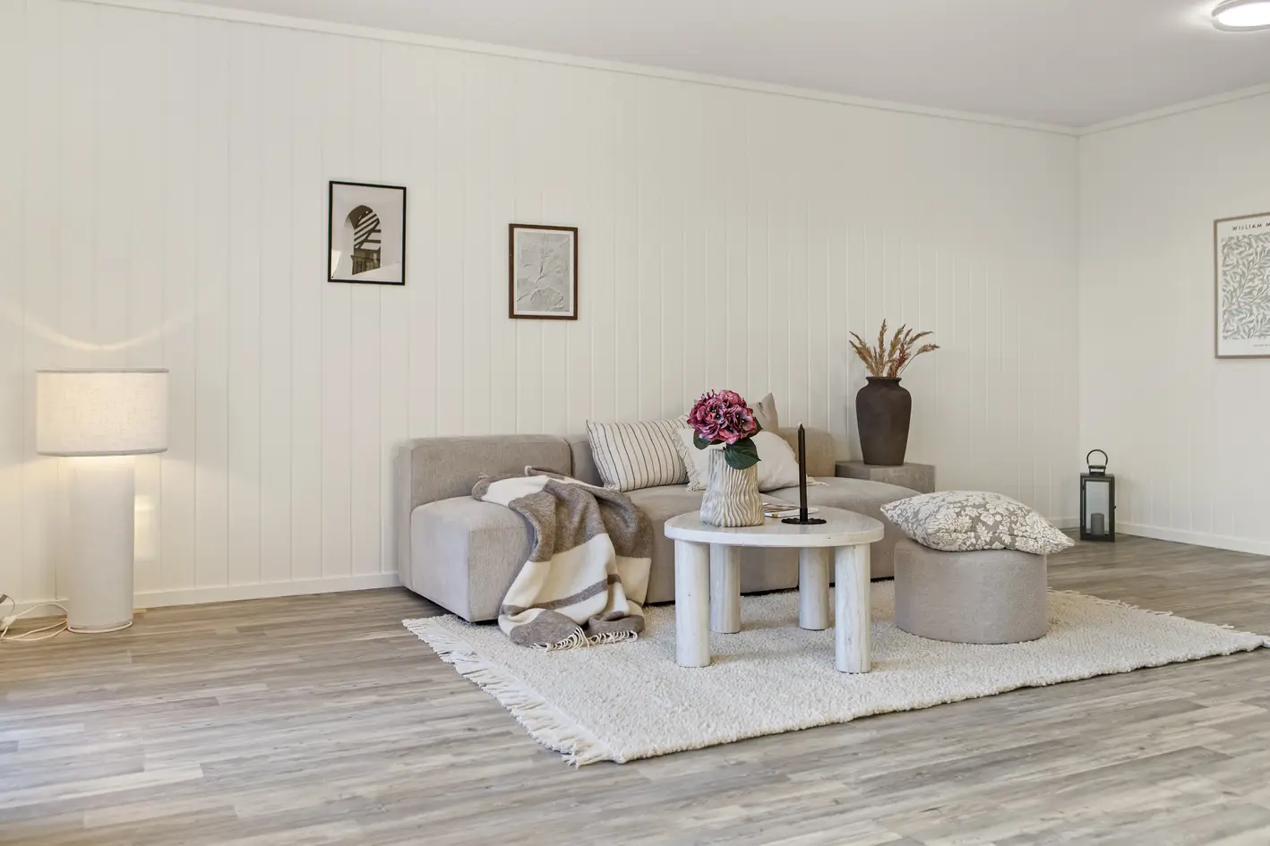 Totalrenovert og "ubrukt" enderekkehus i populært boligområde! 3 sov - gode solforhold og solcelleanlegg - garasje photo 4