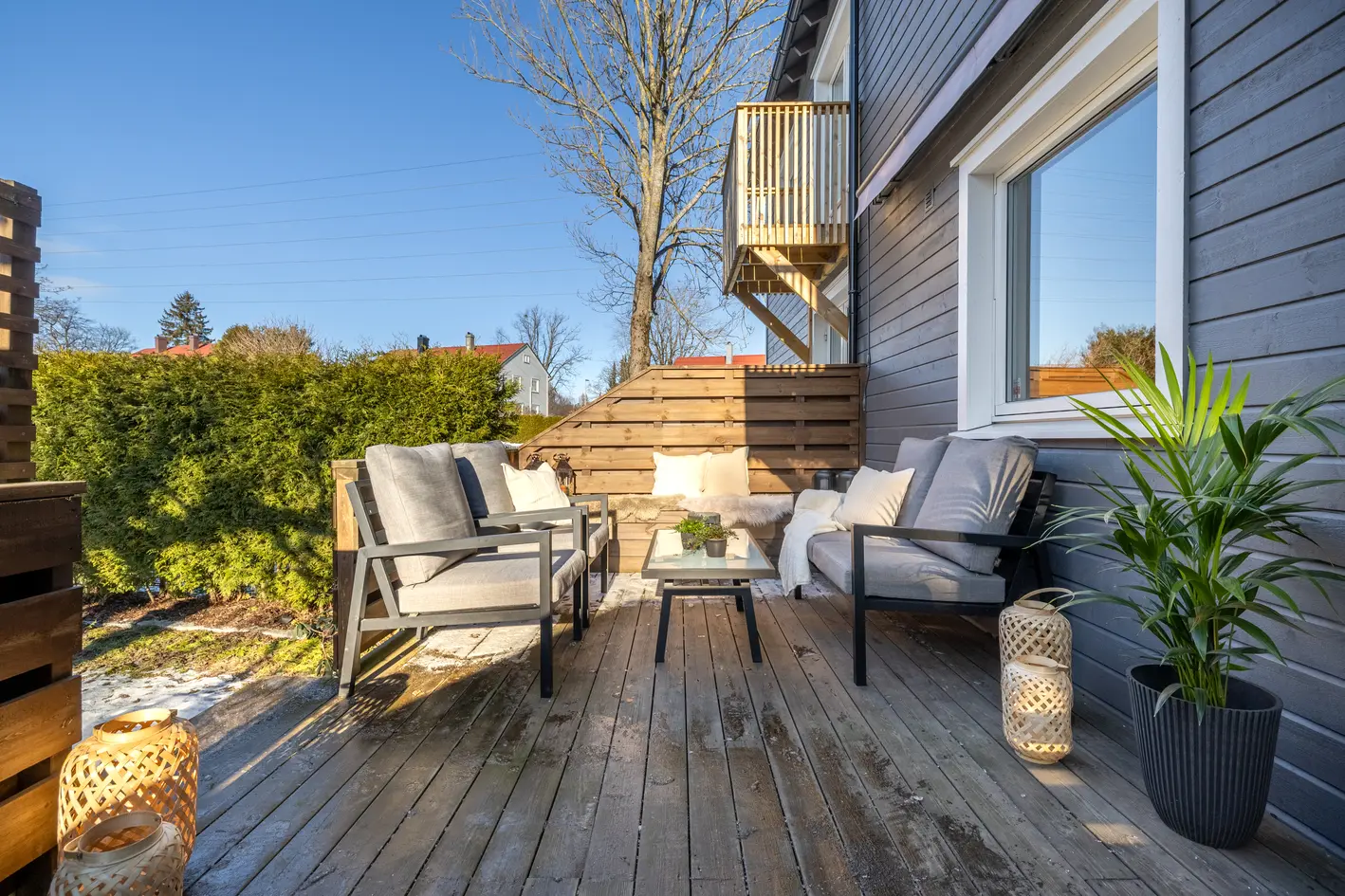 Sentrumsnært rekkehus  | 4 soverom, 2 bad | Solrik terrasse | Balkong | Parkering  | Vestvendt hage photo 3
