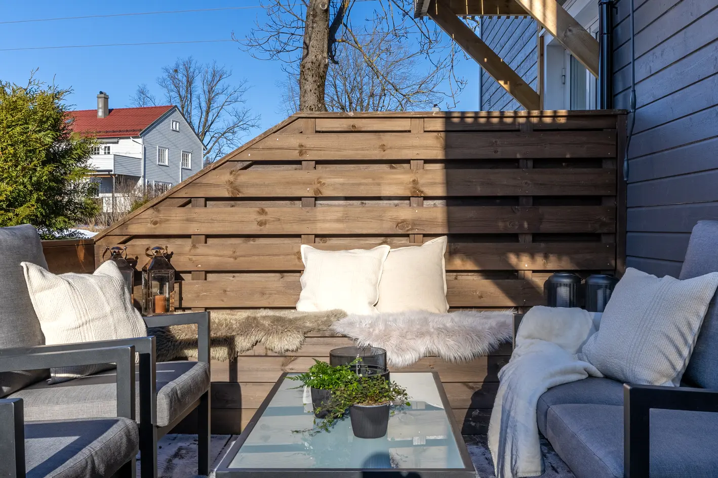Sentrumsnært rekkehus  | 4 soverom, 2 bad | Solrik terrasse | Balkong | Parkering  | Vestvendt hage photo 4