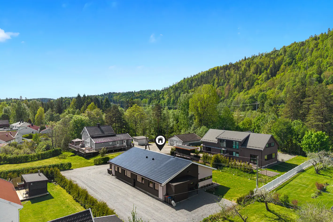 Nyere og innflytningsklar halvpart av tomannsbolig med umiddelbar nærhet til skole, idrettsanlegg og turområder photo 2