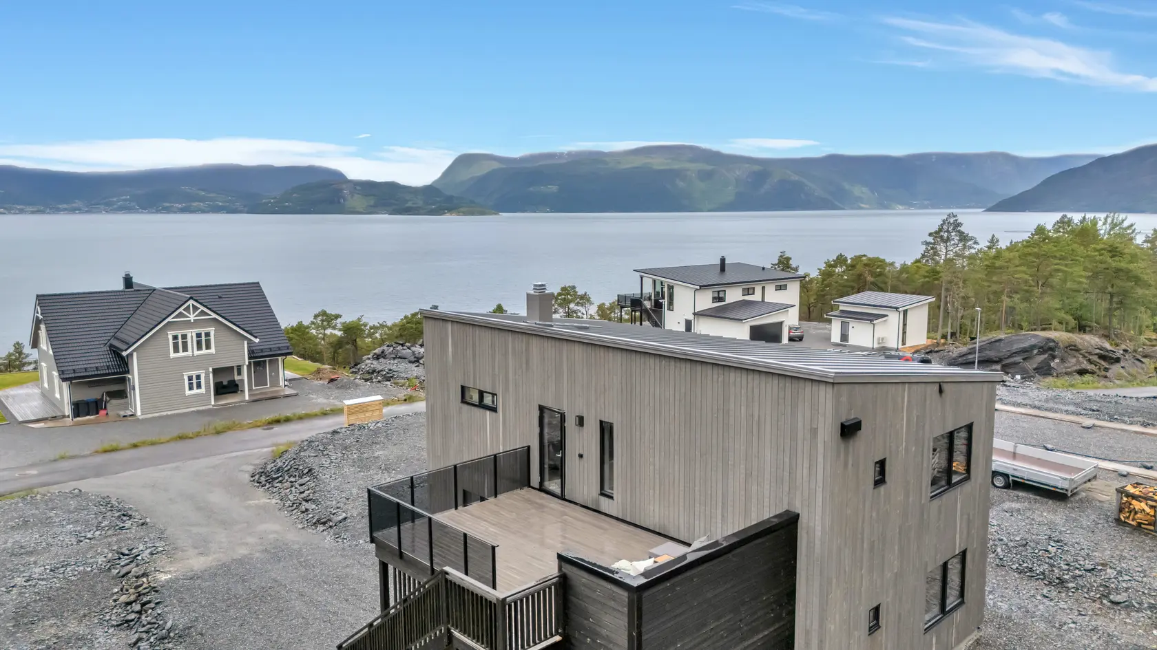 NY PRIS | Ny og moderne enebolig fra 2025 med familievennlig planløsning, carport og flott utsikt. Barnevennlig område photo 3