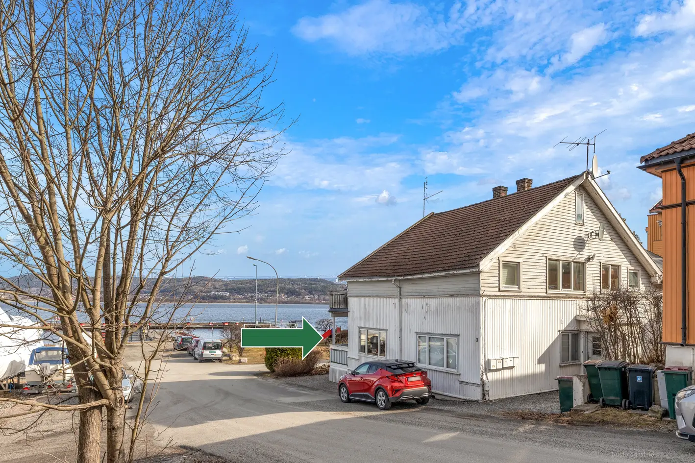 Romslig 2-roms eierleilighet i 1. etasje. Terrasse med fjordutsikt. Umiddelbar nærhet til fjorden. Oppussingsobjekt. photo 2