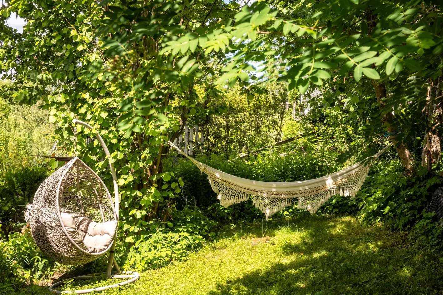 STOR ENEBOLIG MED "ALT" PÅ BAKKEPLAN | MYE PLASS OG MYE LAGRING | 2 GARASJEPLASSER | 2 SEPARATE INNGANGER | LJAN SKOLE photo 2