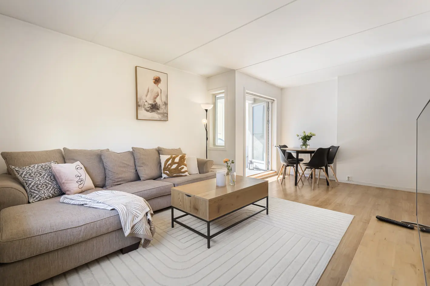 Flott 2-roms hjørneleilighet med terrasse og hage | Sentral og pendlervennlig | Inkluderende felleskostnader |IN-ordning photo 3