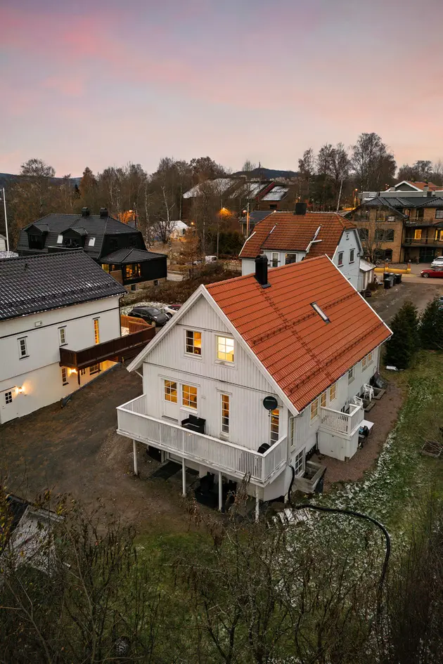 NY PRIS! Enebolig over 3 plan fra 2014 | Garasje | Godkjent søknad om bruksendring av kjeller og loft | Stort potensial! photo 4