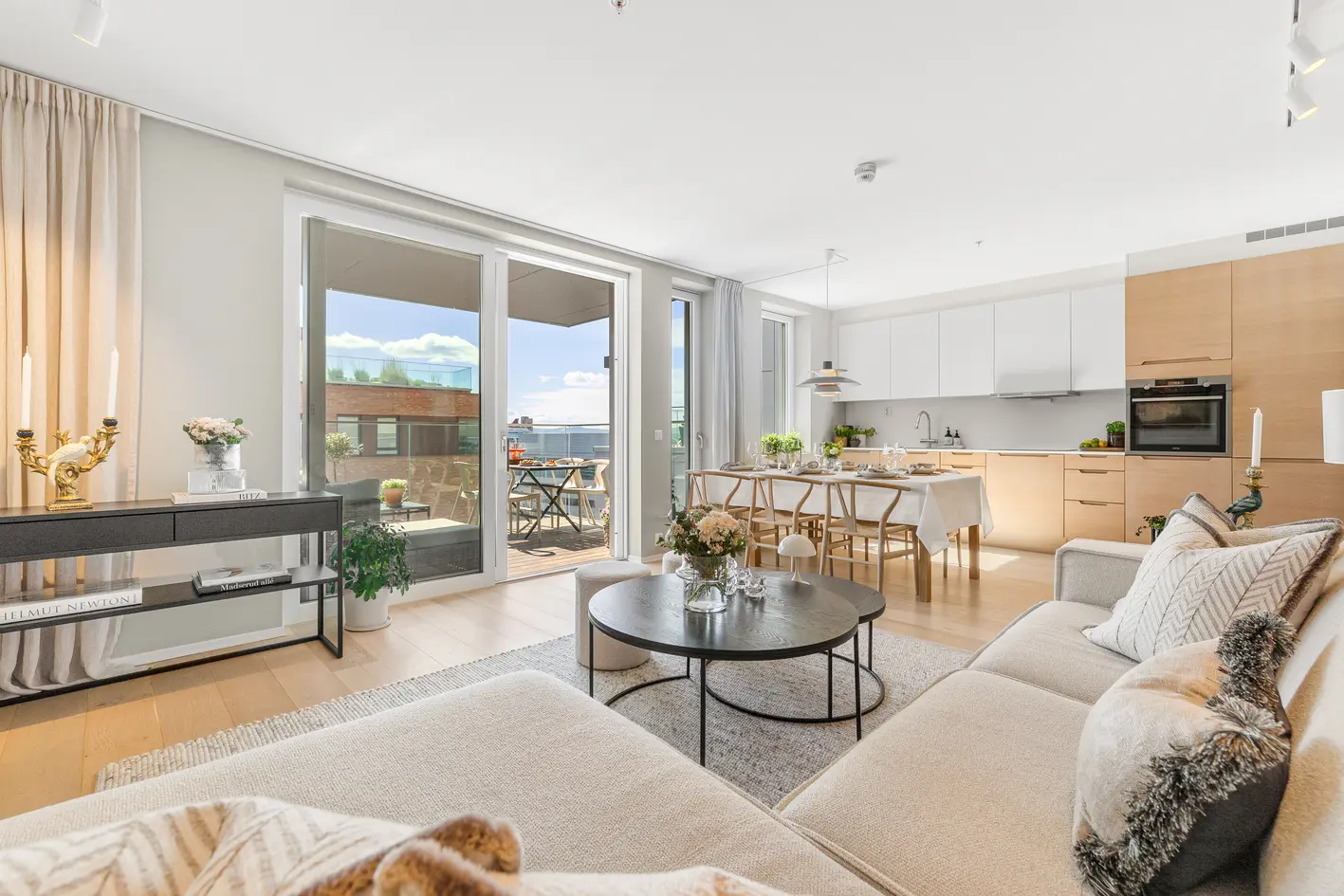 Særdeles lekker 3-roms leilighet| Solrik sørvestvendt balkong på ca. 10 m² | 7. etasje | Nybygg fra 2019 | Takterrasse photo 2