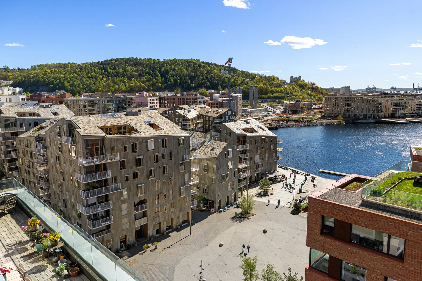Særdeles lekker 3-roms leilighet| Solrik sørvestvendt balkong på ca. 10 m² | 7. etasje | Nybygg fra 2019 | Takterrasse photo 4