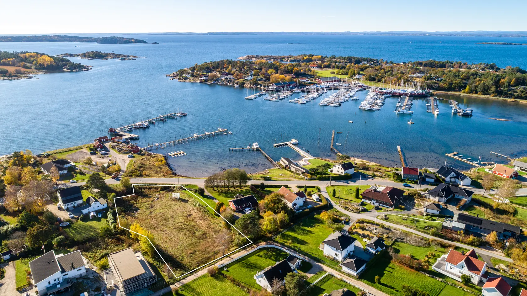 Moderne nordiske trehus oppføres ved sjøkanten i Onsøys skjærgård. Arkitektegnede med lys, luft og store uteområder. photo 4