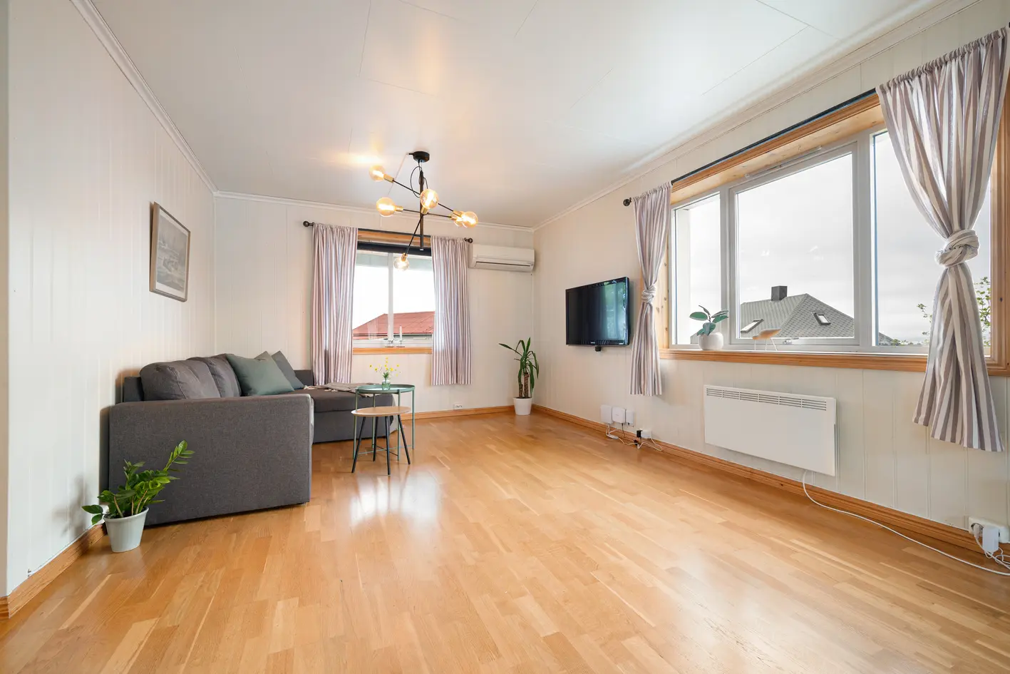 Sentral og praktisk 3-roms leilighet med terrasse | Innvendig renovert i 2005 | Rolig område | Nært alle byfasiliteter photo 4