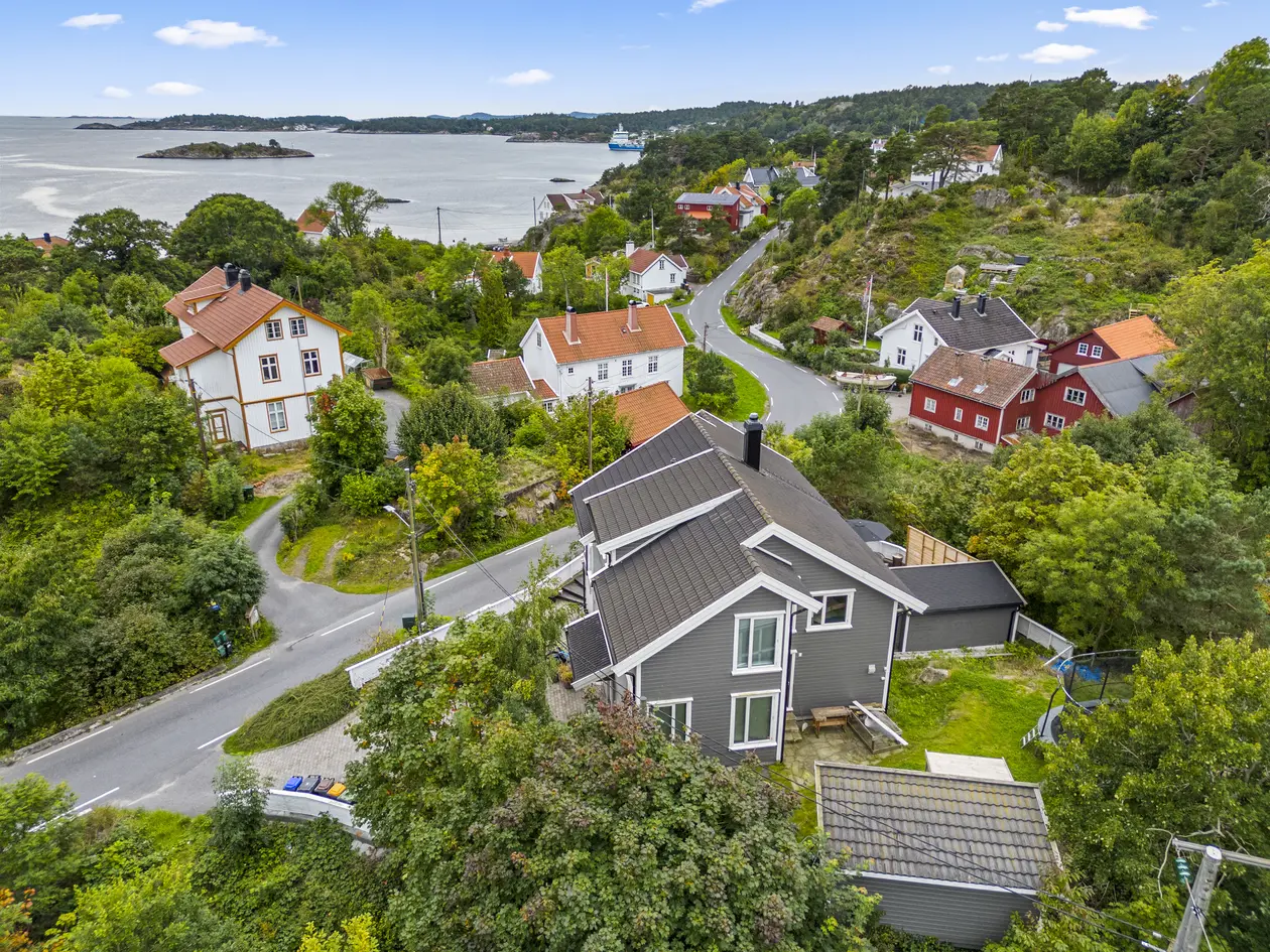 Innholdsrik familiebolig med fin utsikt på idylliske Rægevig - Tromøy photo 2