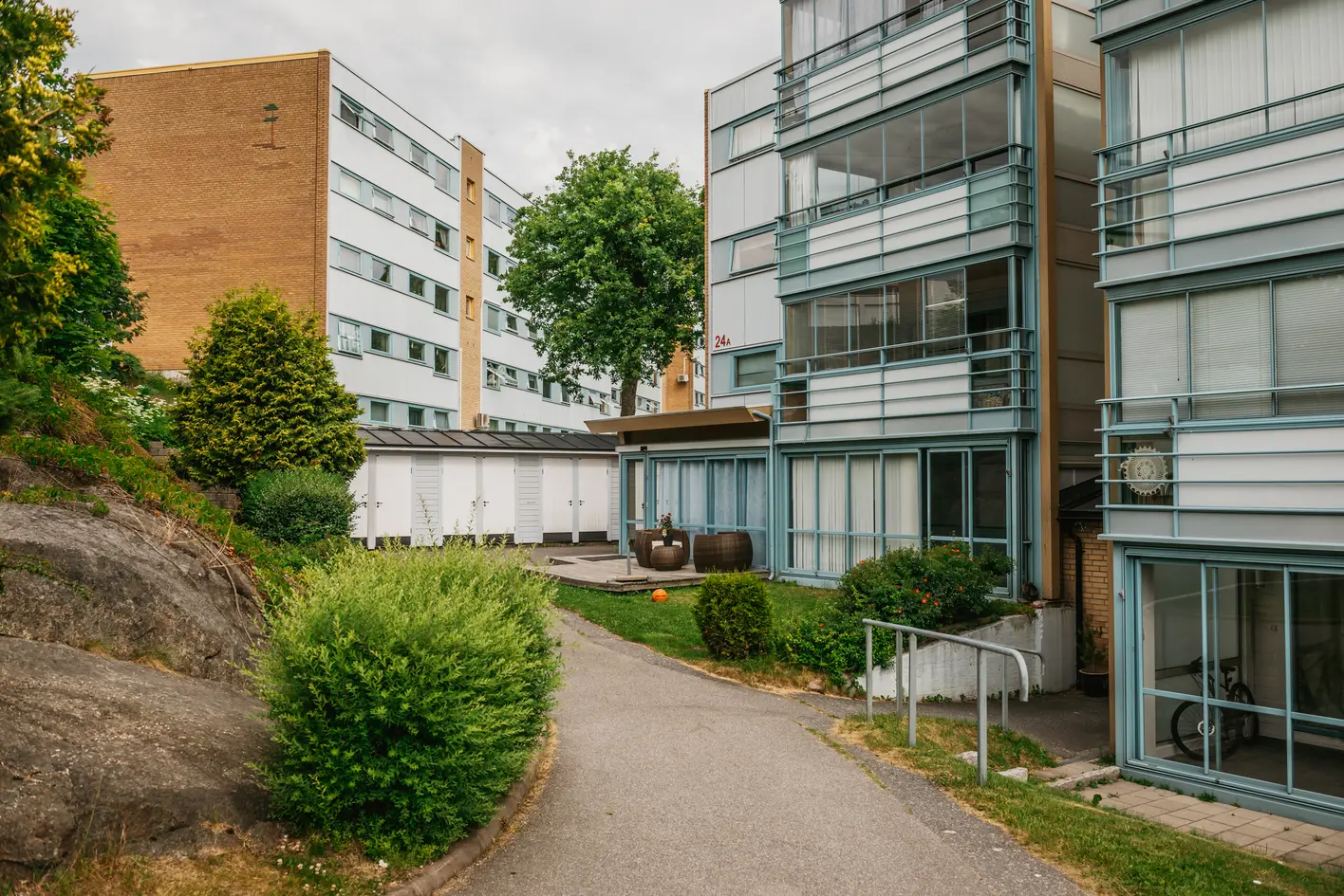 Lys og pen leilighet i 3 etg - god planløsning - 3 soverom - innglasset balkong - garasjeplass - Bilde 6
