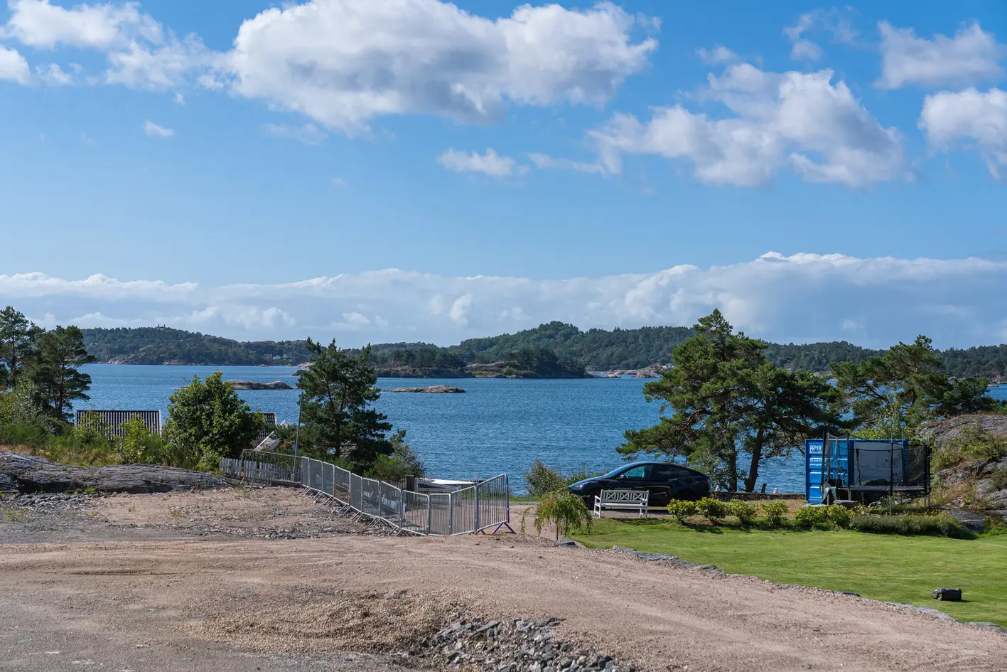 Tomt i naturskjønne omgivelser og utsikt mot havet - kort vei til strand og båtliv. Uten boplikt! photo 5