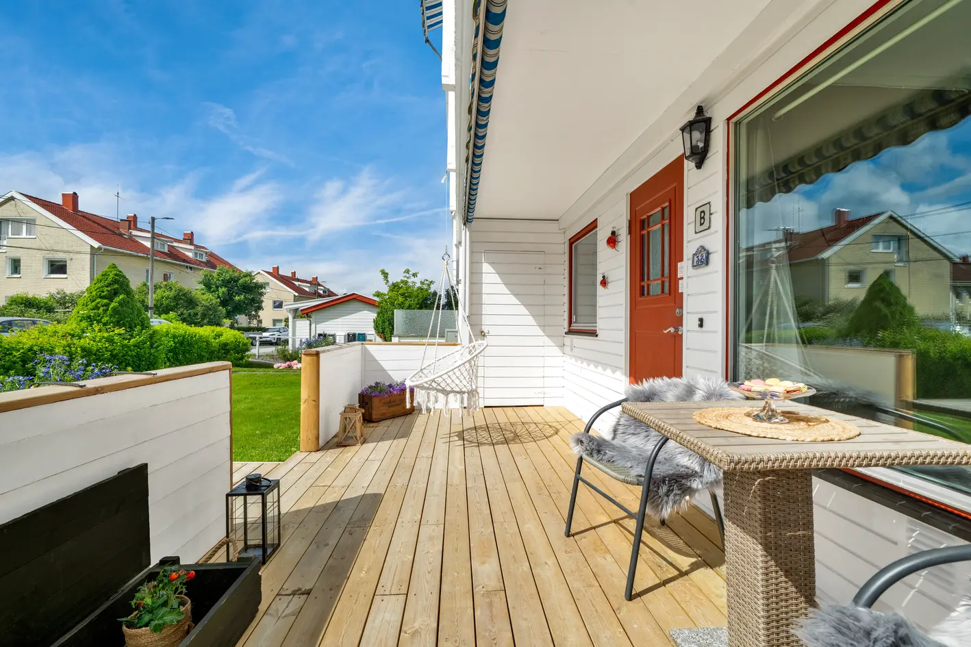 Nylig oppgradert leilighet (55+)|Trappefri adkomst |Ny terrasse |Sentralt/sentrumsnært |Rolig nabolag |Parkeringsvennlig photo 2