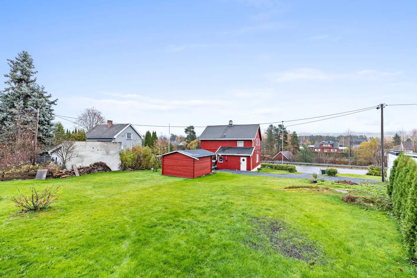 Enebolig med renoveringsbehov | Romslig tomt på 952 kvm | Gode solforhold | Barnevennlig!  photo 5