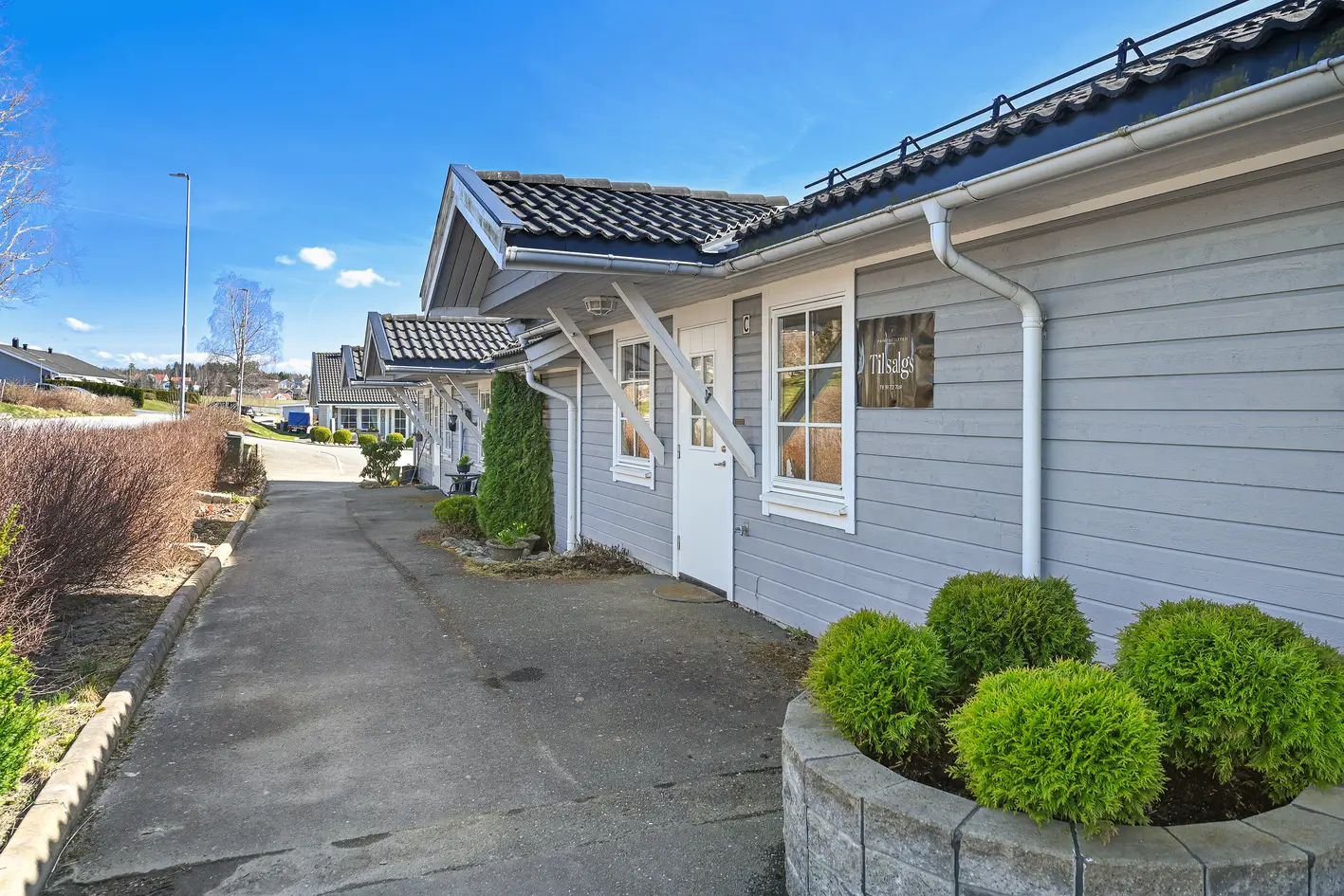 Lys og trivelig 3-roms rekkehusleilighet - Markterrasse og hage - Trappefri adkomst - Oppussingsbehov photo 5