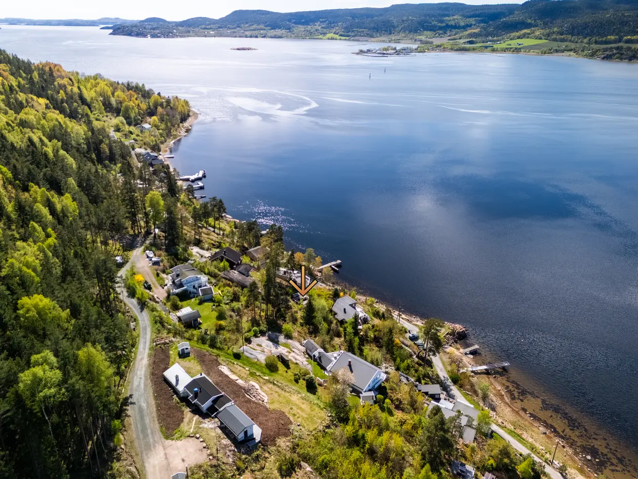 Land, 523 m²