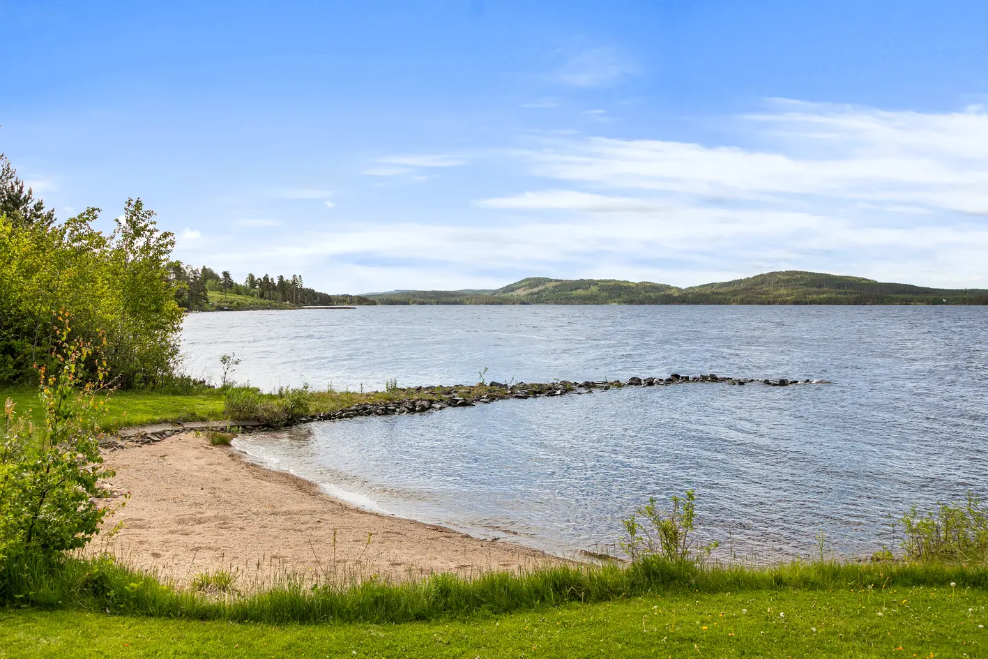 Praktfull strandeiendom | Storsjøens solside | Eksklusiv funkisvilla | Strandlinje på 150m | 9 mål tomt | IKKE BOPLIKT photo 5