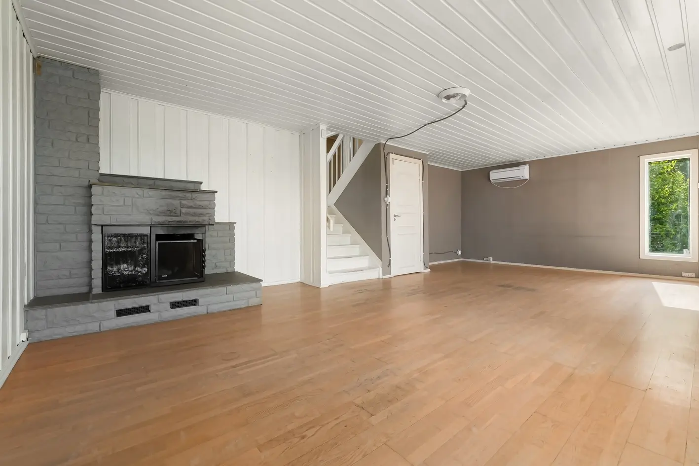 Romslig, usjenert halvpart av tomannsbolig med flott utsikt i attraktivt villaområde. Behov for totalrehabilitering. photo 5