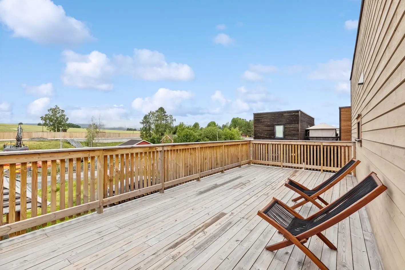 Familievennlig bolig fra 2021 | Stor takterrasse på 30 kvm | Garasje | Kort vei til tog og sentrum photo 4