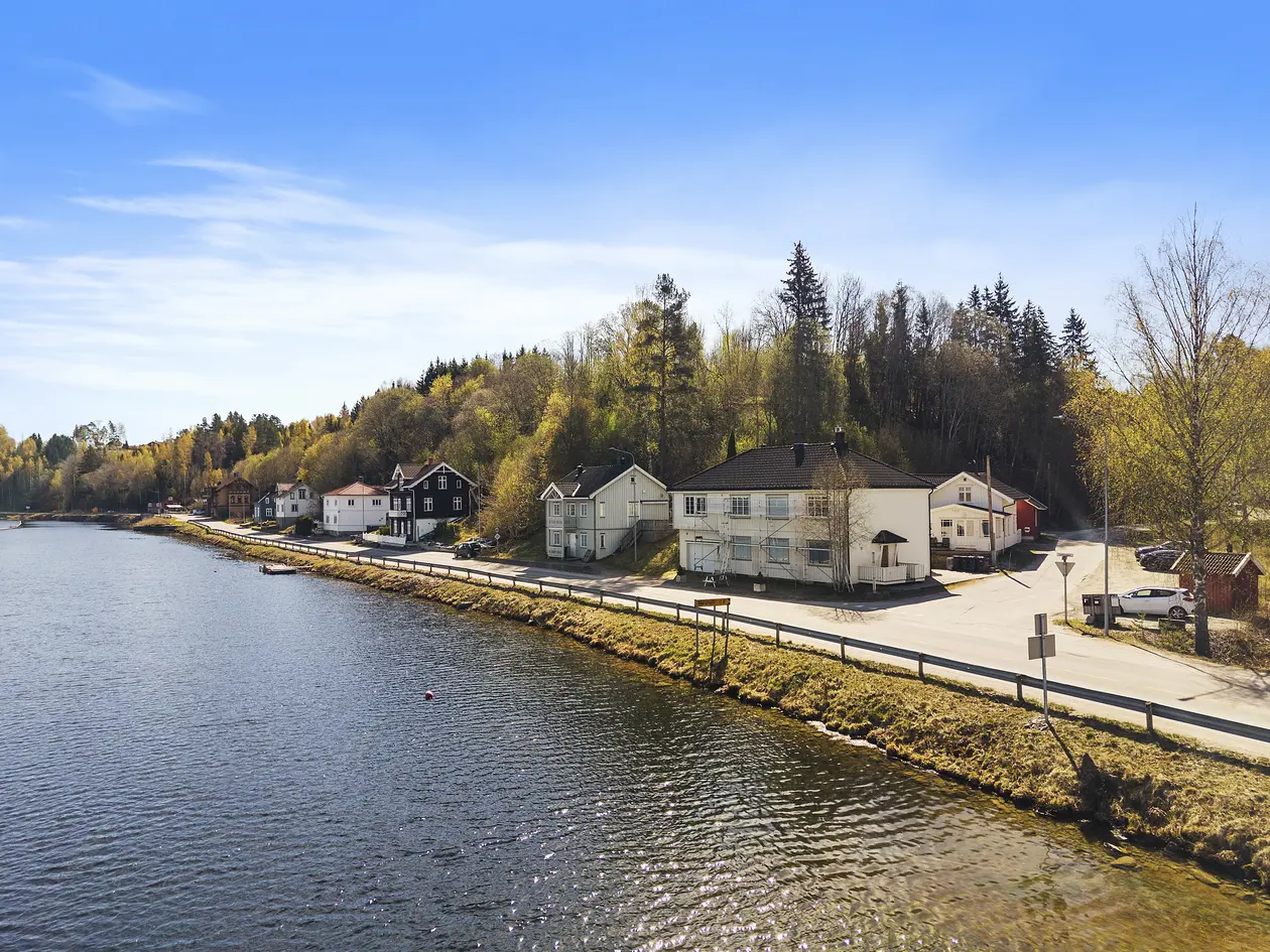 Sjarmerende enebolig like ved Telemarkskanalen. Eiendommen har blitt oppgradert siste årene. photo 4