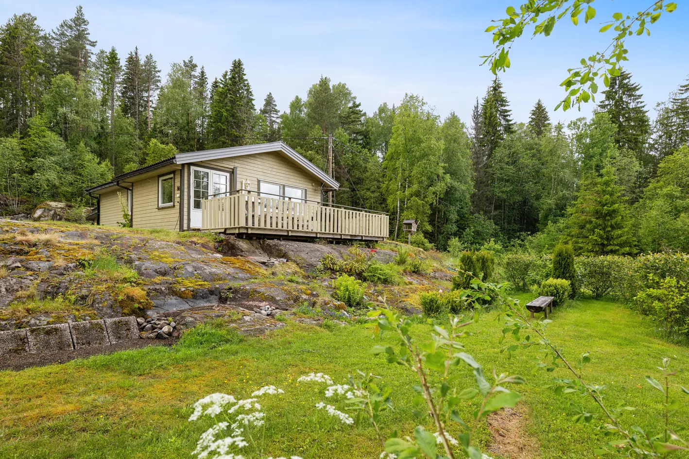 Romslig eiendom i landlige omgivelser med sjarmerende enebolig | 2.7 mål tomt m/ gode solforhold | Tilgang til Vorma. photo 5