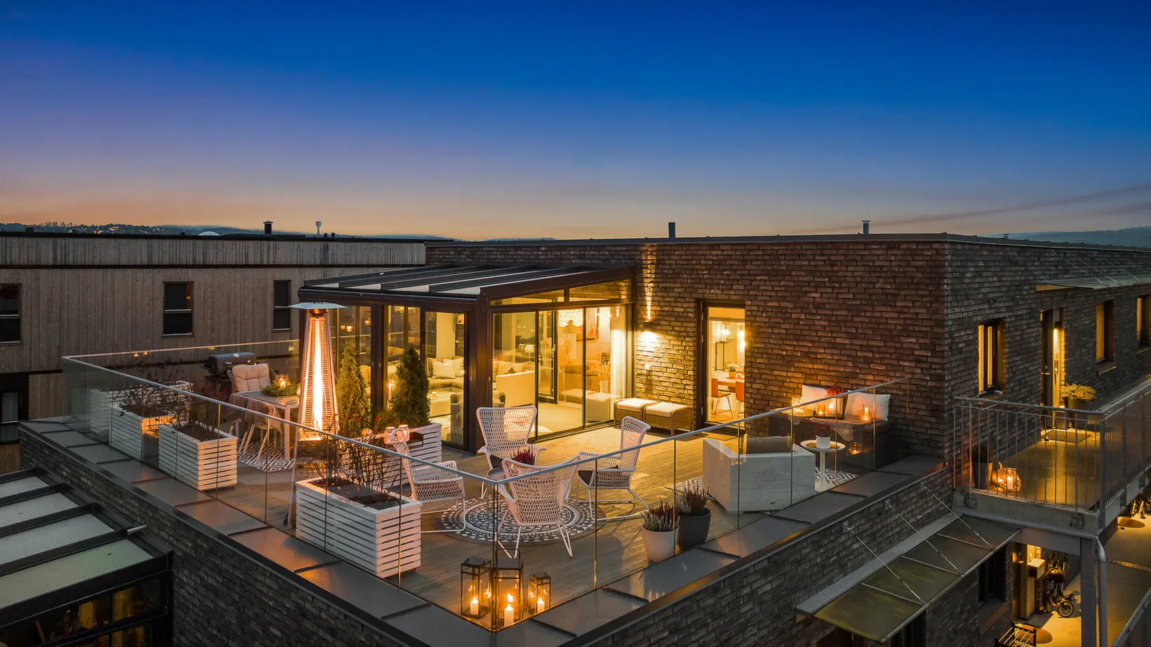 4-roms penthouseleilighet fra 2017 med utsikt over Glomma. Stor takterrasse. Heis. Garasjeplass m/lader. photo 3