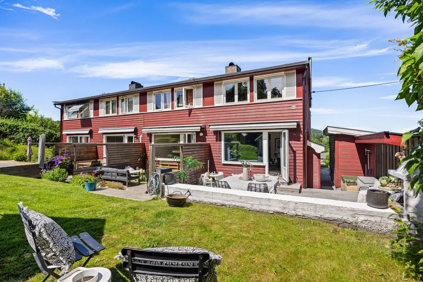 Enderekkehus nær Asker sentrum | 3 sov. og 2 bad | barnevennlig | nær marka, skoler og barnehage 