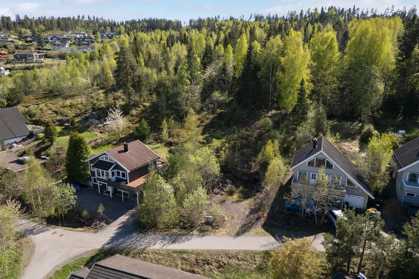 Solrik og høytliggende byggeklar tomt | Barnevennlig | Flotte turområder i umiddelbar nærhet!  photo 5