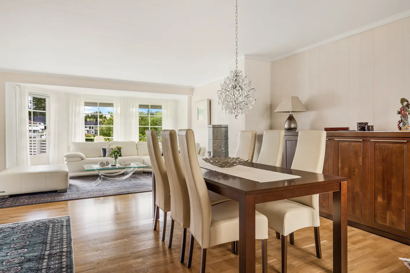 Meget innholdsrik 1/2 av tomannsbolig med barnevennlig beliggenhet. 2(3) soverom. Vinterhage på ca 25 m² - View 6